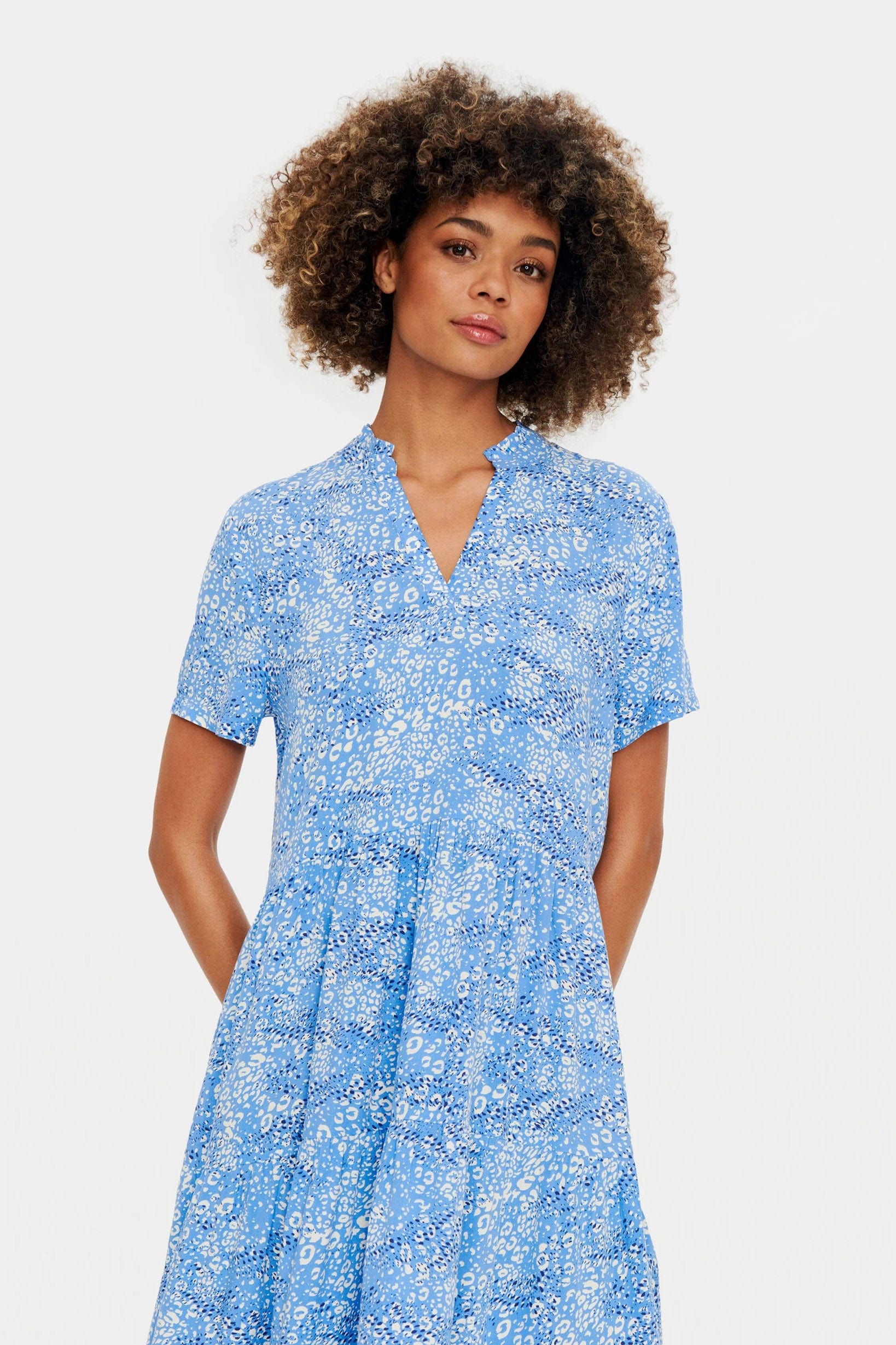 Saint Tropez Eda Short Sleeve Dress - Ultramarine Leo